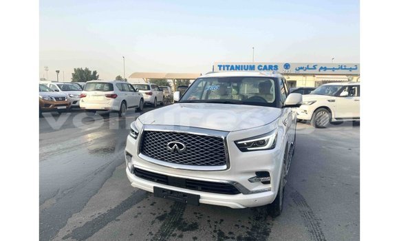 Acheter Import Voiture Infiniti Q Blanc à Import - Dubai, Estuaire