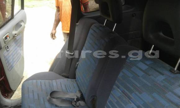 Acheter Occasion Voiture Toyota RAV4 Rouge à Libreville, Estuaire Acheter Occasion Voiture Toyota RAV4 Rouge à Libreville, Estuaire