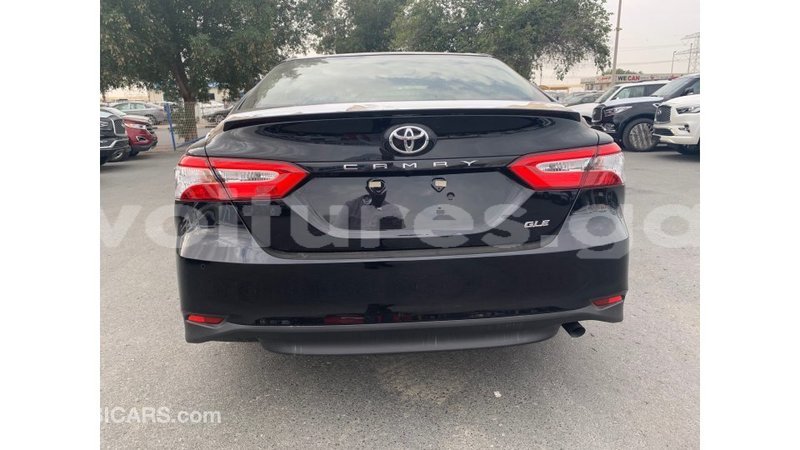 Big with watermark toyota camry estuaire import dubai 5230