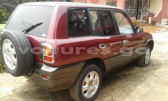 Acheter Occasion Voiture Toyota RAV4 Rouge à Libreville, Estuaire Acheter Occasion Voiture Toyota RAV4 Rouge à Libreville, Estuaire