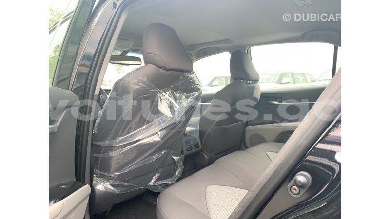 Big with watermark toyota camry estuaire import dubai 5230