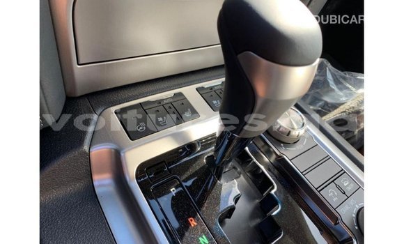 Acheter Import Voiture Toyota Land Cruiser Blanc à Import - Dubai, Estuaire Acheter Import Voiture Toyota Land Cruiser Blanc à Import - Dubai, Estuaire