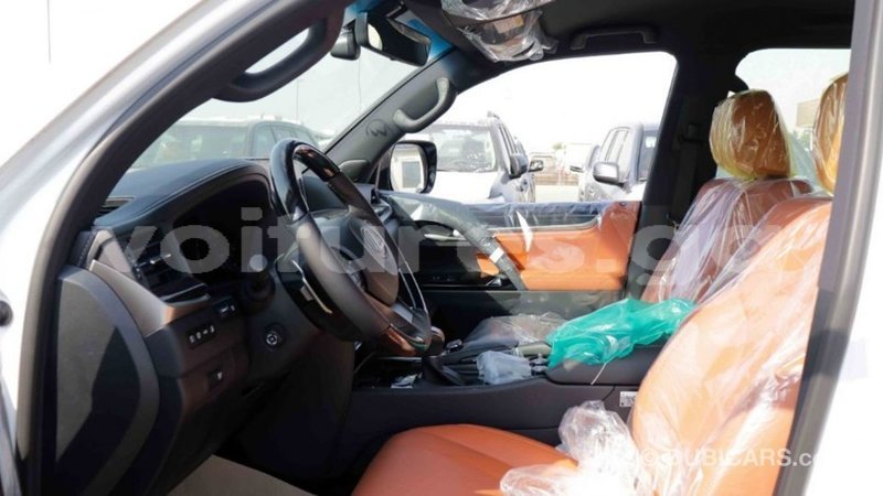 Big with watermark lexus lx estuaire import dubai 5236