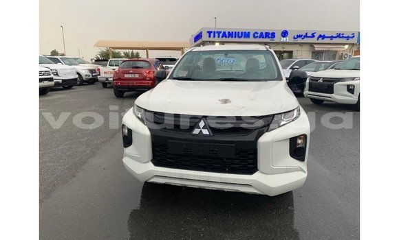 Acheter Import Voiture Mitsubishi L200 Blanc à Import - Dubai, Estuaire Acheter Import Voiture Mitsubishi L200 Blanc à Import - Dubai, Estuaire