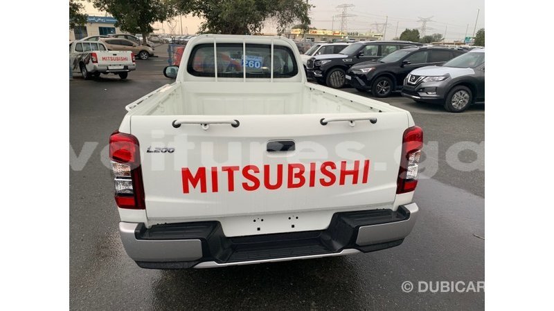 Big with watermark mitsubishi l200 estuaire import dubai 5237