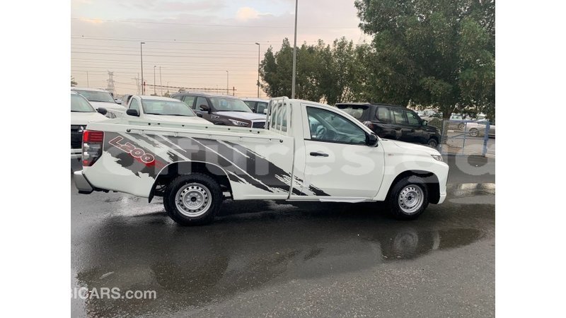 Big with watermark mitsubishi l200 estuaire import dubai 5237