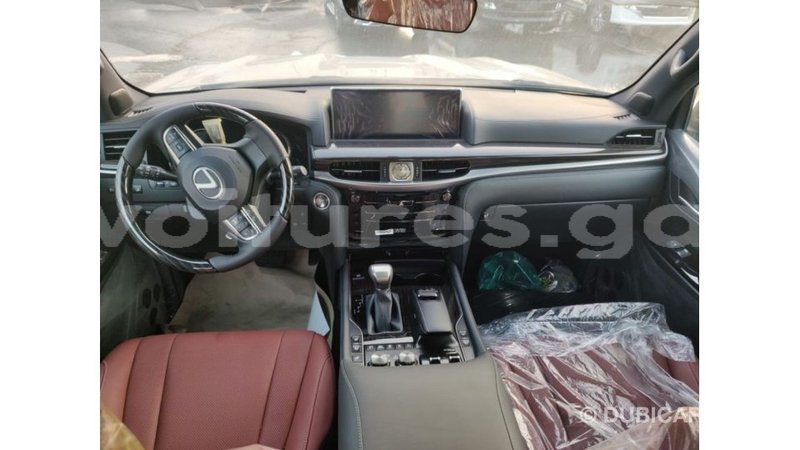 Big with watermark lexus lx estuaire import dubai 5238