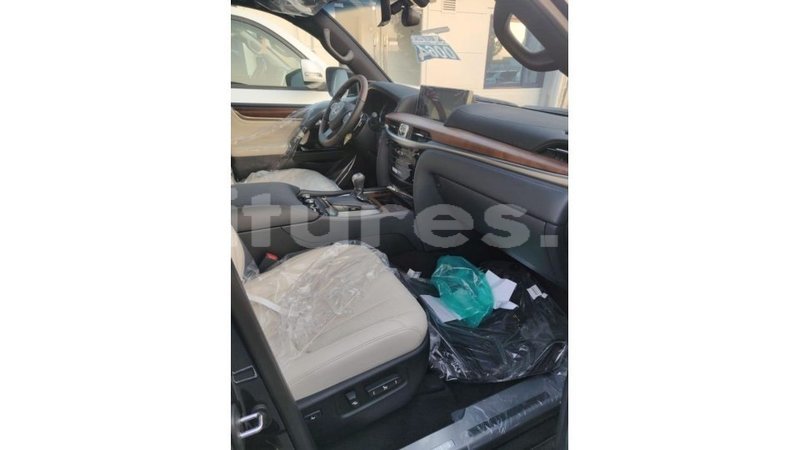 Big with watermark lexus lx estuaire import dubai 5239