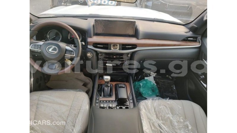 Big with watermark lexus lx estuaire import dubai 5239