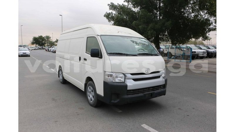 Big with watermark toyota hiace estuaire import dubai 5241