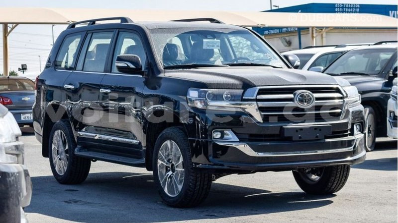 Big with watermark toyota land cruiser estuaire import dubai 5243