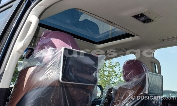 Acheter Import Voiture Toyota Land Cruiser Noir à Import - Dubai, Estuaire Acheter Import Voiture Toyota Land Cruiser Noir à Import - Dubai, Estuaire