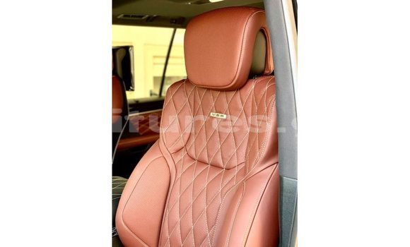 Acheter Import Voiture Lexus LX Noir à Import - Dubai, Estuaire Acheter Import Voiture Lexus LX Noir à Import - Dubai, Estuaire