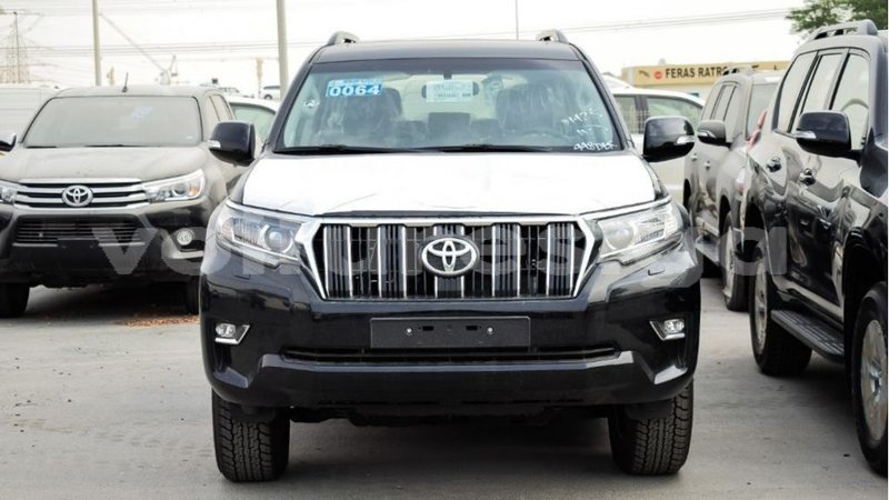 Big with watermark toyota prado estuaire import dubai 5246