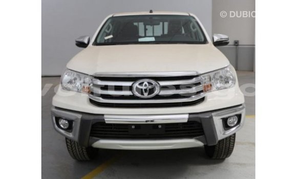 Acheter Import Voiture Toyota Hilux Blanc à Import - Dubai, Estuaire Acheter Import Voiture Toyota Hilux Blanc à Import - Dubai, Estuaire