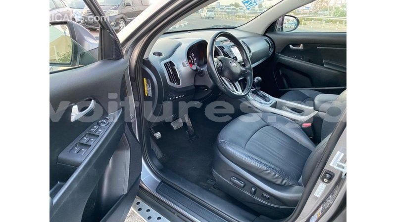 Big with watermark kia sportage estuaire import dubai 5248