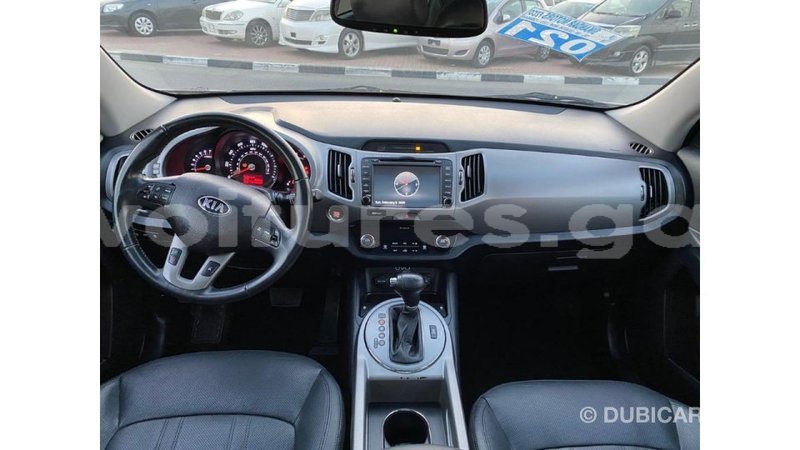 Big with watermark kia sportage estuaire import dubai 5248