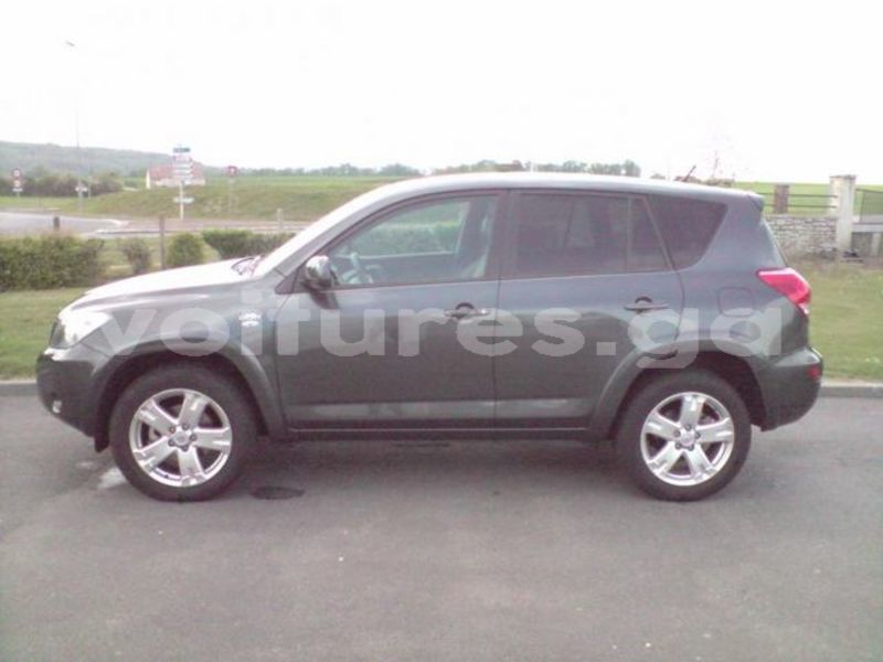 Big with watermark b8496812 9