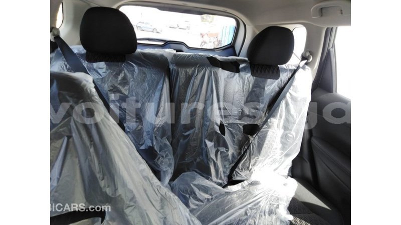 Big with watermark nissan evalia estuaire import dubai 5251