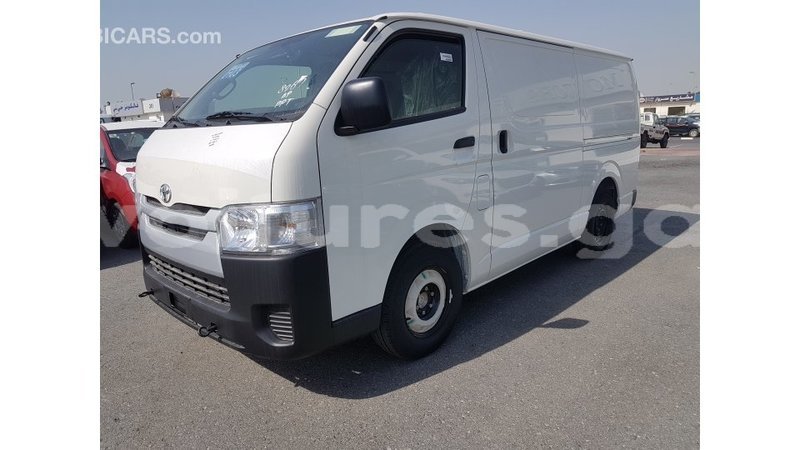 Big with watermark toyota da estuaire import dubai 5252