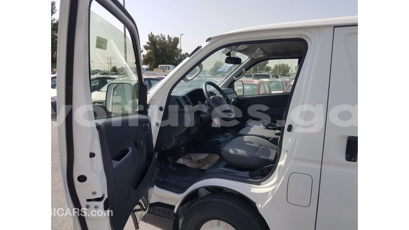 Big with watermark toyota da estuaire import dubai 5252