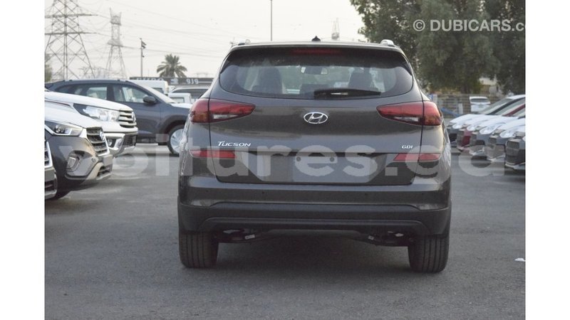 Big with watermark hyundai tucson estuaire import dubai 5253