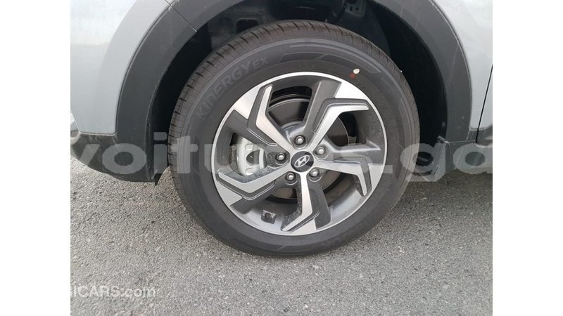 Big with watermark hyundai creta estuaire import dubai 5254