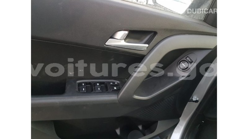 Big with watermark hyundai creta estuaire import dubai 5254