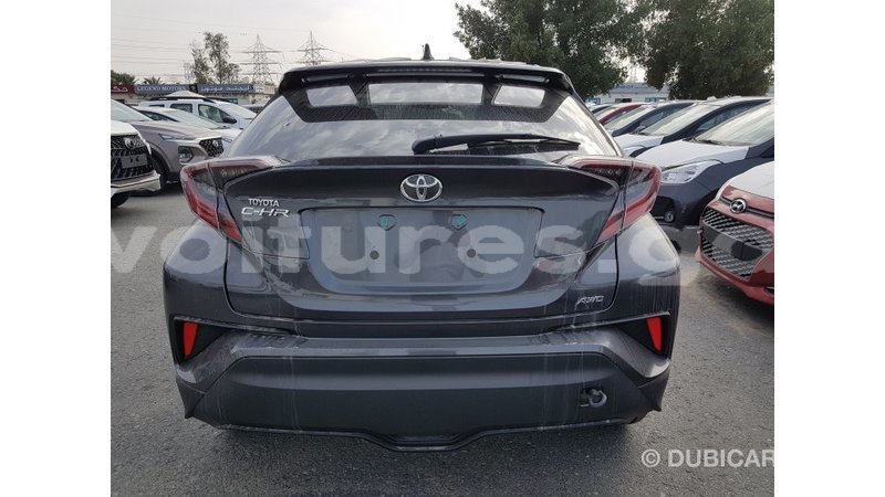 Big with watermark toyota c hr estuaire import dubai 5257