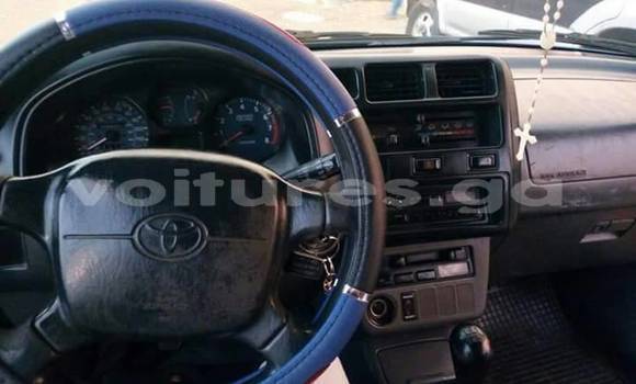 Acheter Occasion Voiture Toyota RAV4 Bleu à Libreville, Estuaire Acheter Occasion Voiture Toyota RAV4 Bleu à Libreville, Estuaire