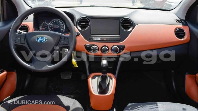 Big with watermark hyundai i10 estuaire import dubai 5259