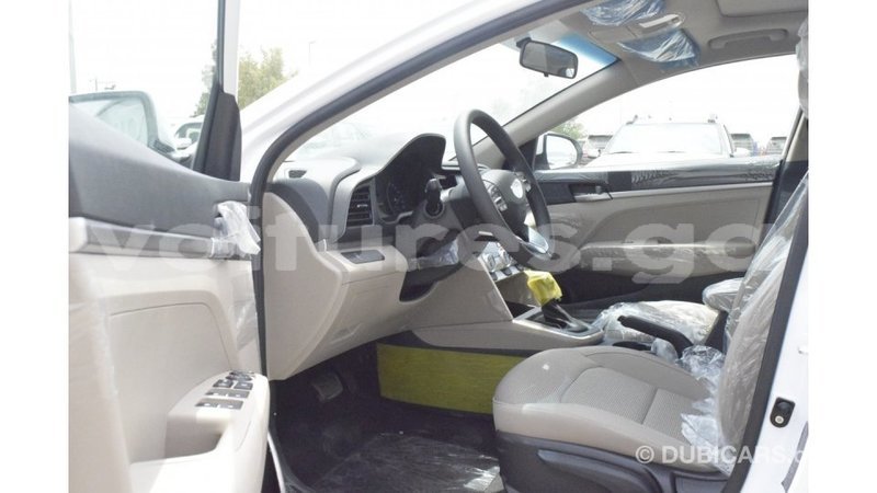 Big with watermark hyundai elantra estuaire import dubai 5260