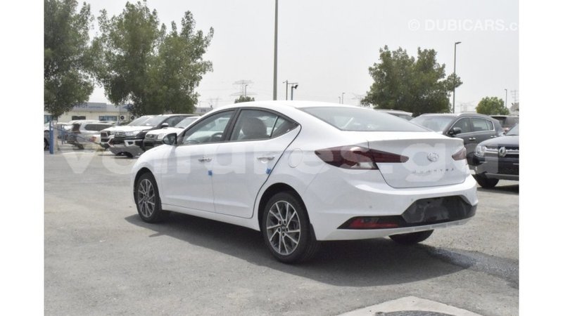 Big with watermark hyundai elantra estuaire import dubai 5260