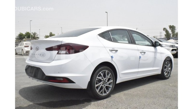 Big with watermark hyundai elantra estuaire import dubai 5260