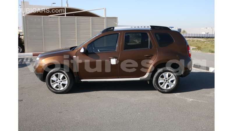 Big with watermark renault duster estuaire import dubai 5261