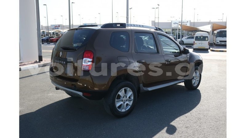 Big with watermark renault duster estuaire import dubai 5261