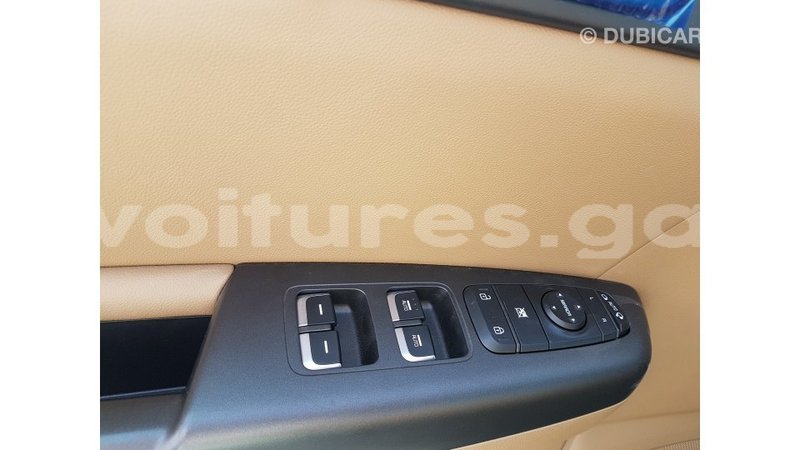 Big with watermark kia sportage estuaire import dubai 5262
