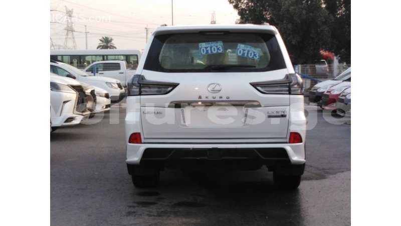 Big with watermark lexus lx estuaire import dubai 5263