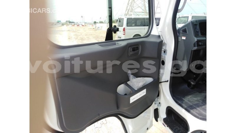 Big with watermark toyota coaster estuaire import dubai 5265