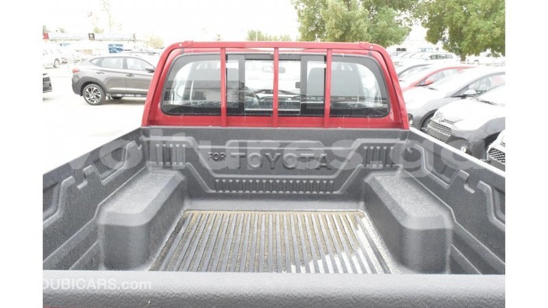 Big with watermark toyota hilux estuaire import dubai 5266