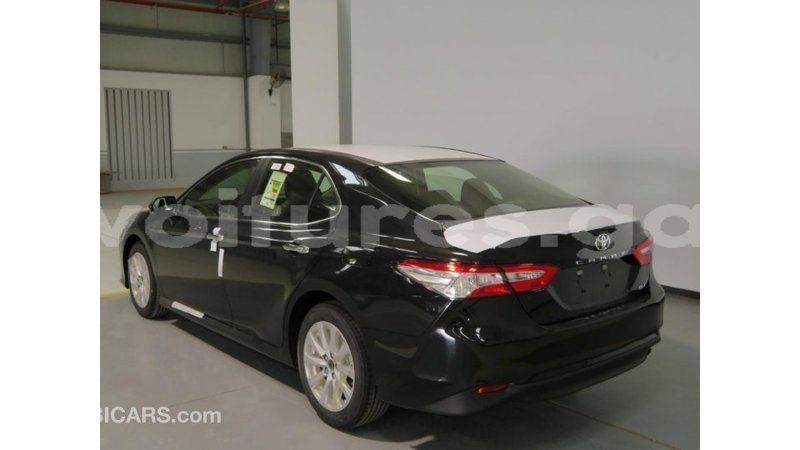 Big with watermark toyota camry estuaire import dubai 5267