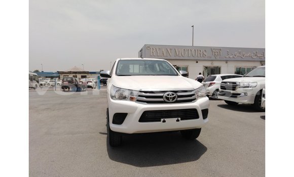Acheter Import Voiture Toyota Hilux Blanc à Import - Dubai, Estuaire Acheter Import Voiture Toyota Hilux Blanc à Import - Dubai, Estuaire
