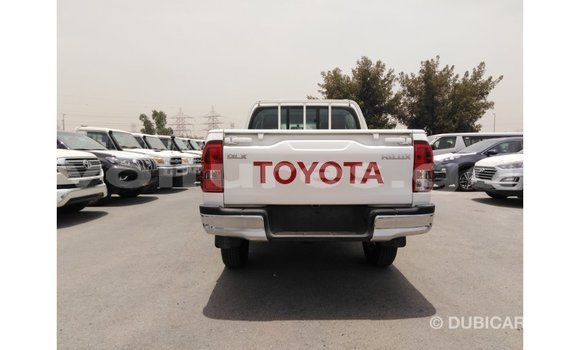 Acheter Import Voiture Toyota Hilux Blanc à Import - Dubai, Estuaire Acheter Import Voiture Toyota Hilux Blanc à Import - Dubai, Estuaire