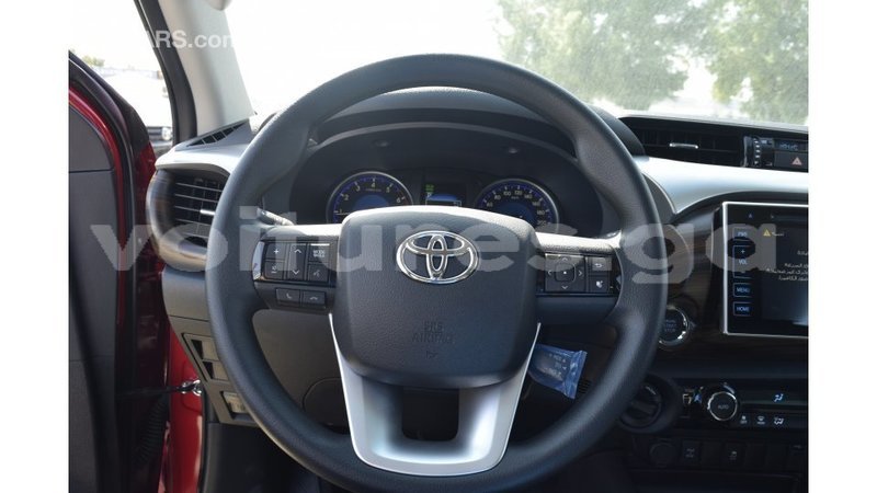 Big with watermark toyota hilux estuaire import dubai 5271