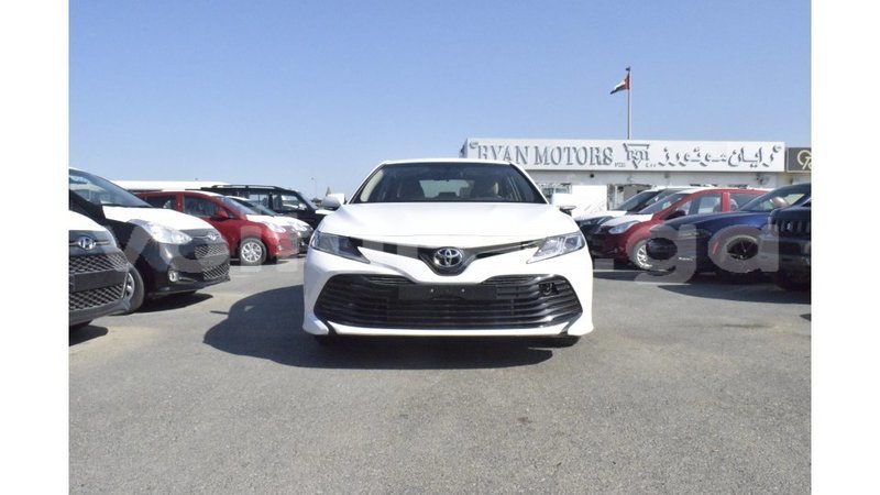 Big with watermark toyota camry estuaire import dubai 5276