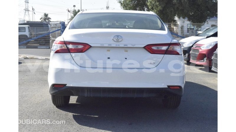 Big with watermark toyota camry estuaire import dubai 5276