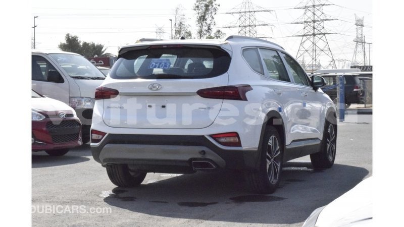 Big with watermark hyundai santa fe estuaire import dubai 5278