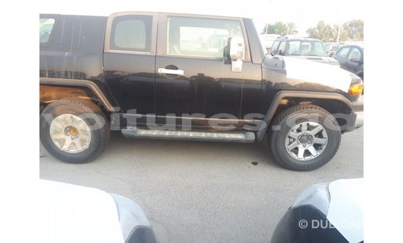 Acheter Import Voiture Toyota FJ Cruiser Noir à Import - Dubai, Estuaire Acheter Import Voiture Toyota FJ Cruiser Noir à Import - Dubai, Estuaire
