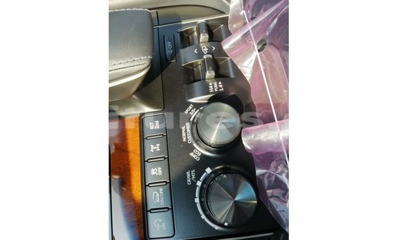 Acheter Import Voiture Lexus LX Noir à Import - Dubai, Estuaire Acheter Import Voiture Lexus LX Noir à Import - Dubai, Estuaire