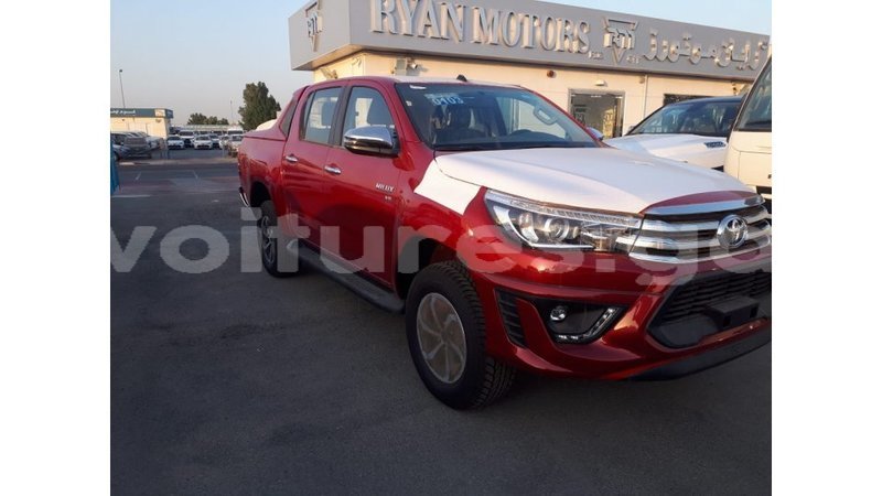 Big with watermark toyota hilux estuaire import dubai 5282